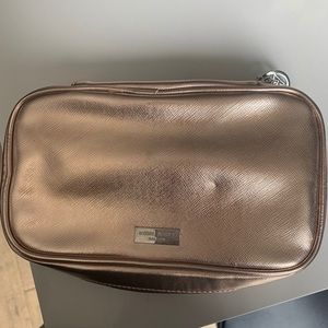 Henri bendel travel jewelry case